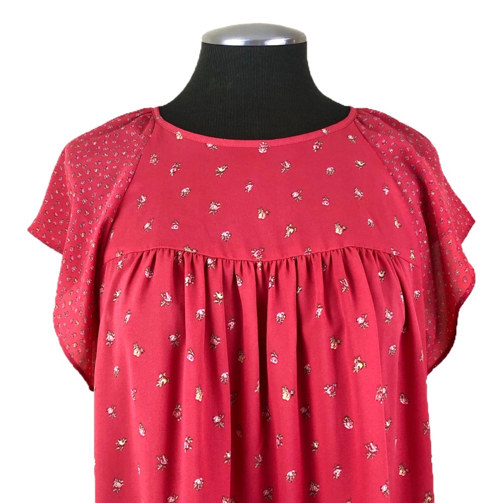 GAP - Rose Flutter Top - Picture 3 of 10